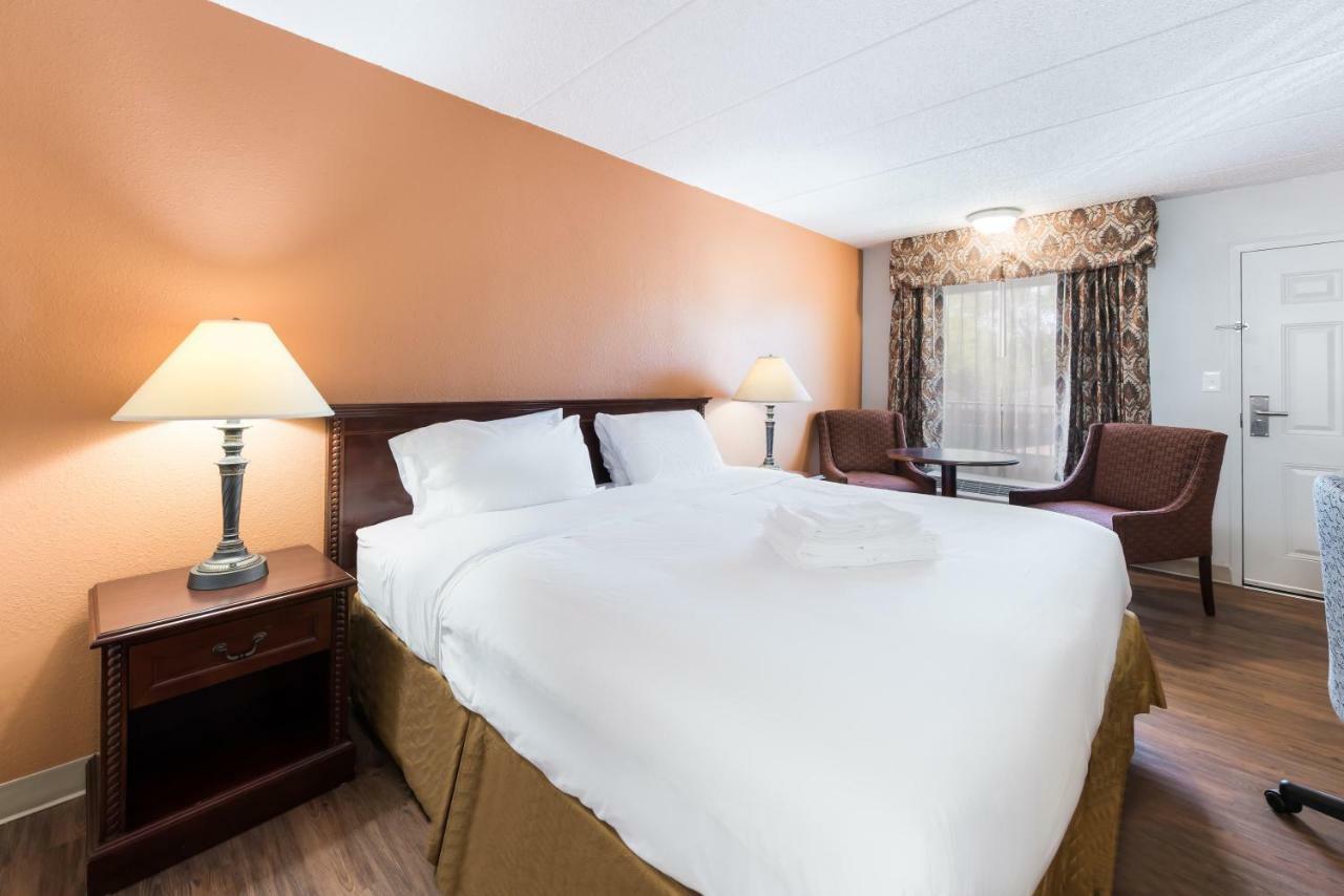 Americas Best Value Inn Columbus Esterno foto